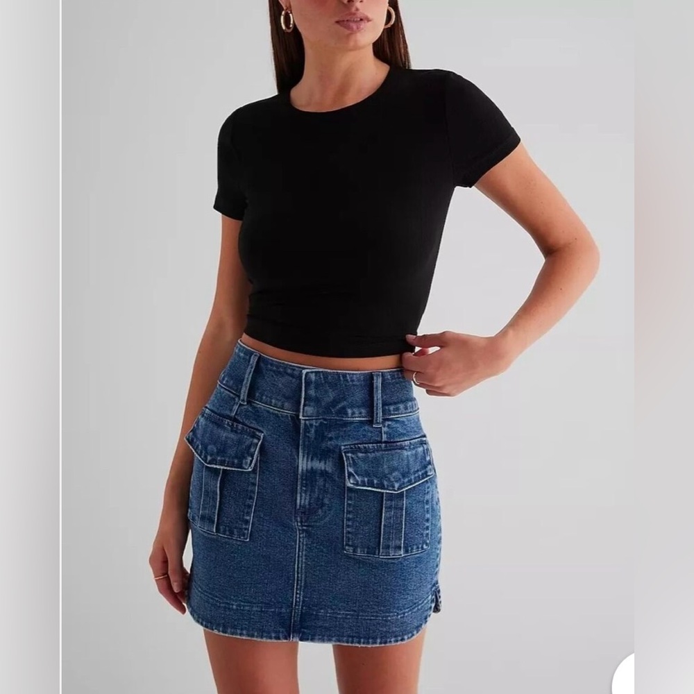 NWT Express High Waisted Utility Mini Denim Skirt Size 0 - Picture 2 of 9